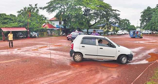 സ​മ​രം തീ​ർ​ന്നു; ഡ്രൈ​വിം​ഗ് ടെ​സ്റ്റു​ക​ൾ പൂ​ർ​ണ​മാ​യി പു​ന​രാ​രം​ഭി​ച്ചു