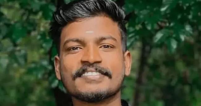 കാ​റും ബൈ​ക്കും കൂ​ട്ടി​യി​ടി​ച്ച് അ​പ​ക​ടം; ചി​കി​ത്സ​യി​ലി​രു​ന്ന യു​വാ​വ് മ​രി​ച്ചു