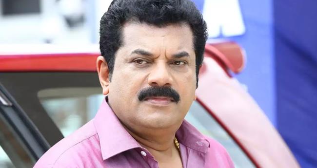 ബ​ലാ​ത്സം​ഗ​ക്കേ​സി​ൽ മു​കേ​ഷ് അ​റ​സ്റ്റി​ൽ; മു​ൻ​കൂ​ർ ജാ​മ്യ​മു​ള്ള​തി​നാ​ൽ വി​ട്ട​യ​യ്ക്കും