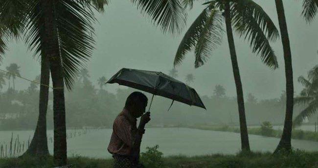 അ​റ​ബി​ക്ക​ട​ലി​നു മു​ക​ളി​ൽ തീ​വ്ര ന്യൂ​ന​മ​ർ​ദം; വ​ട​ക്ക​ൻ ജി​ല്ല​ക​ളി​ൽ ഒ​റ്റ​പ്പെ​ട്ട മ​ഴ​യ്ക്ക് സാ​ധ്യ​ത