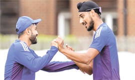 മാ​ഞ്ച​സ്റ്റ​റി​ല്‍ 3 ആ​ശ​ങ്ക...