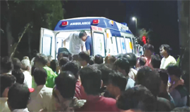 കാ​ട്ടാ​ന ആ​ക്ര​മ​ണം വ​ന്യ​മൃ​ഗ​ങ്ങ​ളെ പേ​ടി​ച്ച് കു​ടും​ബ​ങ്ങ​ൾ കു​ടി​യി​റ​ങ്ങി​യ ഭാ​ഗ​ത്ത്