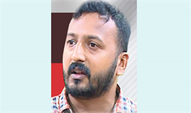 രാ​ഹു​ല്‍ എം​എ​ല്‍​എസ്ഥാ​നം രാ​ജി​വ​യ്ക്കി​ല്ല