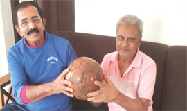 മ​​ല​​യാ​​ളി​​ക​​ളു​​ടെ മാ​​റ​​ഡോ​​ണ  ഇ​​നി ഓ​​ര്‍​മ...