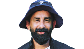 റൈ​​ഫി കൊച്ചി കോ​​ച്ച്