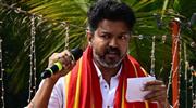 പാ​ർ​ട്ടി​യി​ൽ അം​ഗ​ത്വം എ​ടു​ക്കു​ന്ന​തി​ന് ആ​പ്പു​മാ​യി ടി​വി​കെ; ത​ന്ത്ര​പ്ര​ധാ​ന യോ​ഗം ഞാ​യ​റാ​ഴ്ച