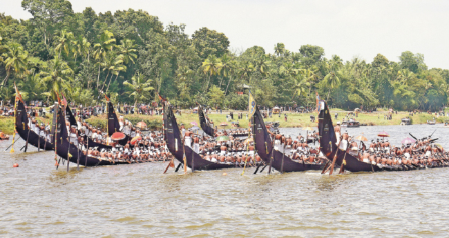 ആറന്മുള ഉത്രട്ടാതി ജലോത്സവം: കോയിപ്രം,  കോറ്റാത്തൂർ-കൈതക്കോടി പള്ളിയോടങ്ങൾ ജേതാക്കൾ