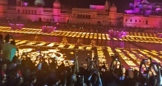 New Delhi’s Ayodhya Diwali Celebration Breaks World Record with 22 Lakh Lamps