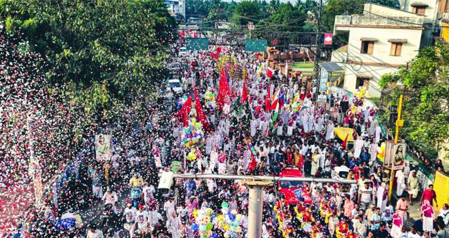 "പാ​ല​ക്കാ​ട​ൻ പൂ​ര​ത്തി​ന്