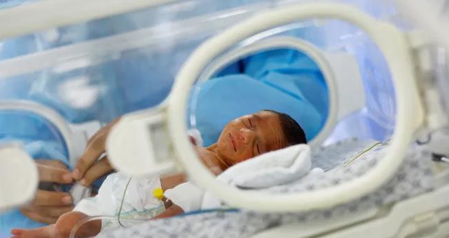 31 newborn babies were rescued from Al Shifa hospital in Gaza - World ...