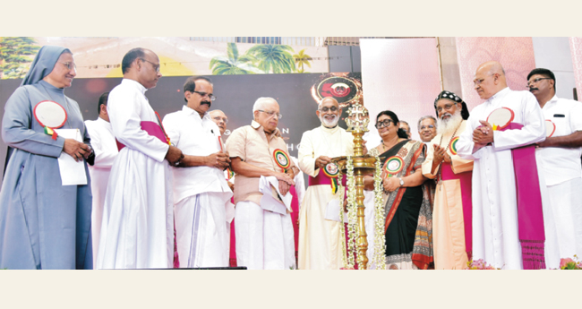 കൃ​ഷി​ഭൂ​മി​യി​ൽ​നി​ന്ന് ഇ​റ​ങ്ങേ​ണ്ടി​വ​രി​ല്ല;   കു​ടി​യേ​റ്റ​ക​ർ​ഷ​ക​ർ​ക്കു കേ​ന്ദ്ര​മ​ന്ത്രി ജോ​ർ​ജ് കു​ര്യ​ന്‍റെ ഉറപ്പ്