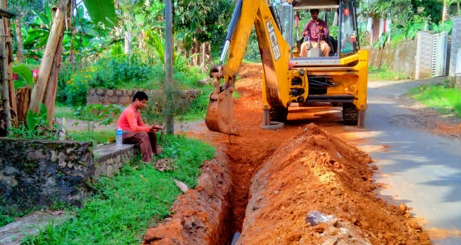 ജ​ൽ ജീ​വ​ൻ മി​ഷ​ൻ ക​രാ​റു​കാ​ർ ഇ​ന്നു​മു​ത​ൽ   പ​ണി​ക​ൾ നി​ർ​ത്തി​വ​യ്ക്കു​ന്നു