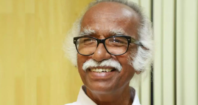 മ​ന്ത്രി ക​ട​ന്ന​പ്പ​ള്ളി രാ​മ​ച​ന്ദ്ര​ന്‍റെ കാ​ർ അ​പ​ക​ട​ത്തി​ൽ​പ്പെ​ട്ടു