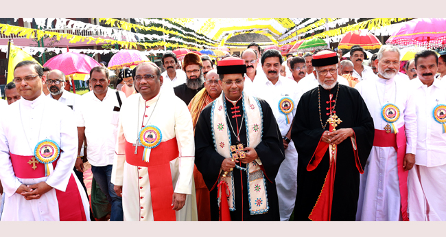 കര്‍ദിനാള്‍ മാര്‍ ജോര്‍ജ് കൂവക്കാട്ടിന്  ചങ്ങനാശേരി അതിരൂപതയുടെ  ഊഷ്മള സ്വീകരണം