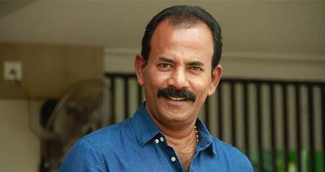 സ്ത്രീ​ത്വ​ത്തെ അ​പ​മാ​നി​ച്ചെ​ന്ന പ​രാ​തി; മേ​ജ​ര്‍ ര​വി വി​ചാ​ര​ണ നേ​രി​ട​ണ​മെ​ന്ന് ഹൈ​ക്കോ​ട​തി