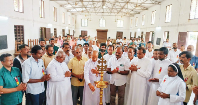 മി​ഷ​ൻ​ലീ​ഗ് സ്ഥാ​പ​ക ഡ​യ​റ​ക്‌ടറു​ടെ ച​ര​മ​വാ​ർ​ഷി​ക അ​നു​സ്മ​ര​ണം