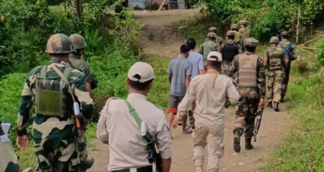 മ​ണി​പ്പു​രി​ൽ വീണ്ടും ആ​യു​ധ​ശേ​ഖ​രം  പി​ടി​ച്ചെ​ടു​ത്തു