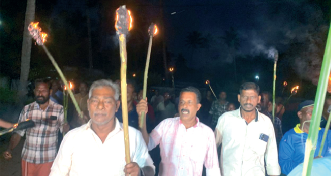 സ​ര്‍​ക്കാ​ര്‍ നി​ല​പാ​ട് സ്വീ​കാ​ര്യ​മ​ല്ല, സ​മ​രം തു​ട​രും: ഭൂ​സം​ര​ക്ഷ​ണ സ​മി​തി