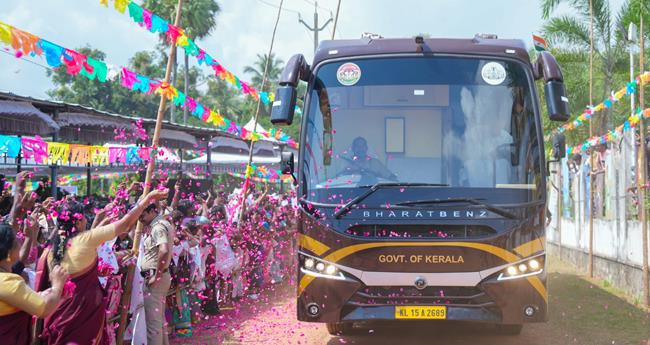 മ്യൂ​സി​യ​ത്തി​ലേ​ക്ക് മാ​റ്റേ​ണ്ടി വ​രു​മോ..?; സ​ർ​വീ​സ് മു​ട​ങ്ങി ന​വ​കേ​ര​ള ബ​സ്