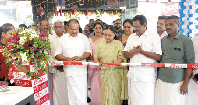 ഓക്‌സിജന് പത്തനംതിട്ടയിൽ മെഗാ ഷോറൂം