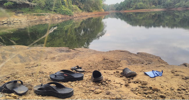 പീ​ച്ചി ഡാം റിസർവോയറിൽ വീണു ; മൂന്നു പെൺകുട്ടികളുടെ  നില അതീവ ഗുരുതരം