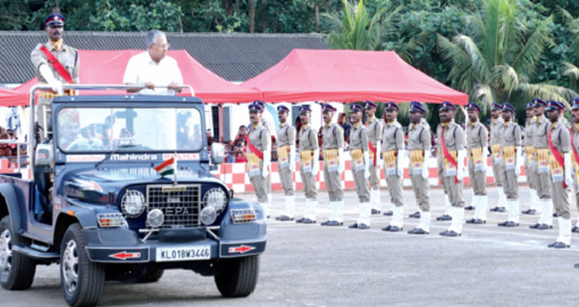 റോ​ബോ​ട്ടി​ക് ഫ​യ​ർ ഫൈ​റ്റിം​ഗ് സം​വി​ധാ​നം  ല​ഭ്യ​മാ​ക്കും: മു​ഖ്യ​മ​ന്ത്രി