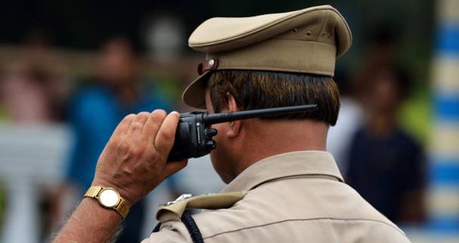 തൃ​ശൂ​രി​ൽ ഗു​ണ്ടാ ആ​ക്ര​മ​ണം; വീ​ട്ട​മ്മ​യ്ക്ക് വെ​ട്ടേ​റ്റു