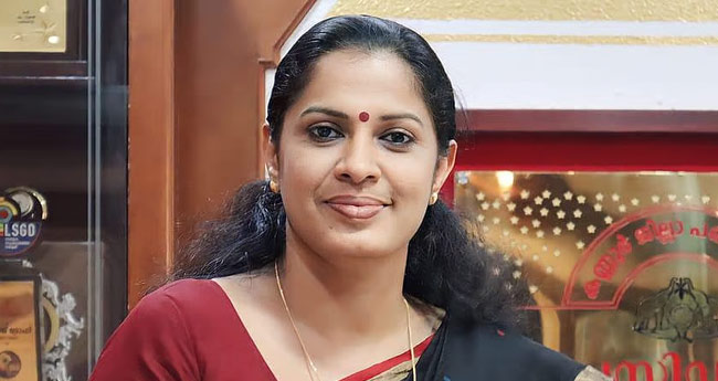 പി.​പി. ദി​വ്യ​യെ  ത​ള്ളി​പ്പ​റ​ഞ്ഞ്  സി​പി​എം ജി​ല്ലാ ക​മ്മി​റ്റി