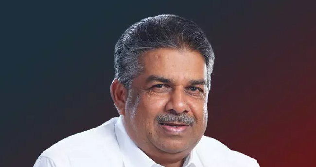 “മ​ര​ണ​സം​ഖ്യ കു​റ​യു​ന്ന​ത്  പെ​ന്‍ഷ​ന്‍ബാ​ധ്യ​ത കൂ​ട്ടി​” വിവാദ പ്രസംഗവുമായി സജി ചെറിയാന്‍