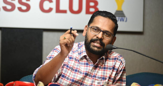 ന​ജീ​ബ് കാ​ന്ത​പു​രം​ എം​എ​ൽ​എ നേ​രി​ട്ടു തട്ടിപ്പു നടത്തിയെന്ന് പി. ​സ​രി​ൻ