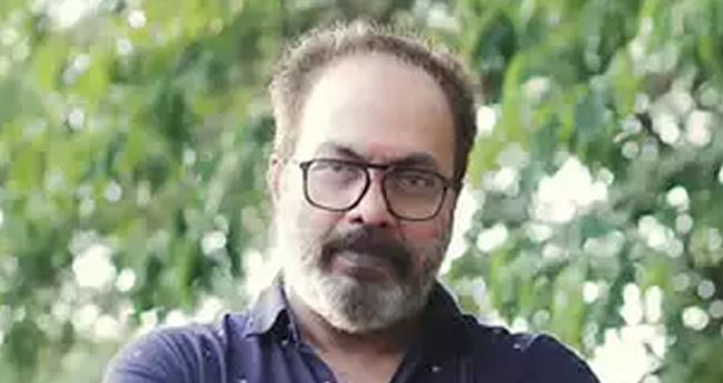 കൂ​ട്ട​രാ​ജി എ​ടു​ത്തു​ചാ​ട്ടം; അ​മ്മ പ്ര​സി​ഡ​ന്‍റി​ന്‍റെ  പ്ര​തി​ക​ര​ണ ശേ​ഷി ന​ഷ്ട​പ്പെ​ട്ടു: ഷ​മ്മി തി​ല​ക​ൻ