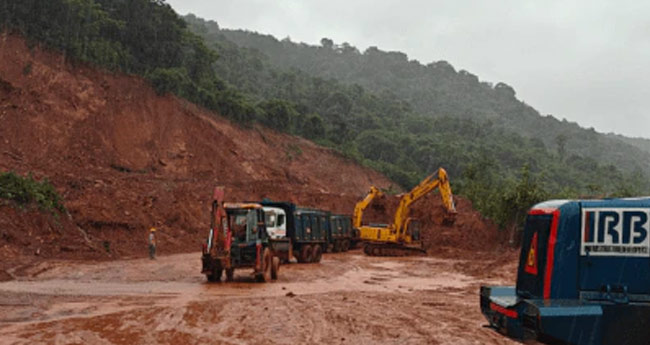 ഷി​രൂ​ര്‍ ദു​ര​ന്തം: ക​ര്‍​ണാ​ട​ക​യെ വി​മ​ര്‍​ശി​ച്ച  അ​സി. കമൻഡാന്‍റിനെ​തി​രേ അ​ന്വേ​ഷ​ണം