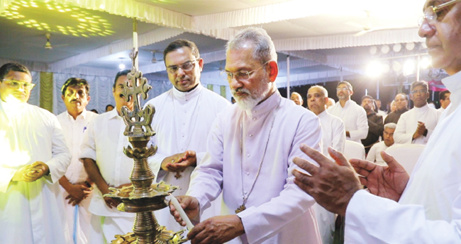 എസ്‌വിഡി സഭയുടെ ശുശ്രൂഷകള്‍  മഹത്തരം: മാര്‍ തോമസ് തറയില്‍