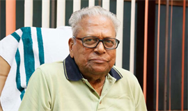 വി​എ​സി​ന്‍റെ  ആ​രോ​ഗ്യ​നി​ല  മാ​റ്റ​മി​ല്ലാ​തെ  തു​ട​രു​ന്നു