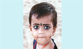 പിതാവ് പിന്നോട്ടെടുത്ത വാഹനം തട്ടി പരിക്കേറ്റ പിഞ്ചുകുഞ്ഞ് മരിച്ചു