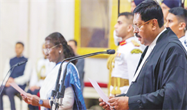 ചീഫ് ജസ്റ്റീസായി ബി.ആർ. ഗവായ്  സത്യപ്രതിജ്ഞ ചെയ്തു