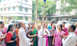 അ​മ്മ​മാ​ർ ജീ​വ​ന്‍റെ പ്രേ​ഷി​ത​ർ: മാ​ർ പീ​റ്റ​ർ കൊ​ച്ചു​പു​ര​യ്ക്ക​ൽ