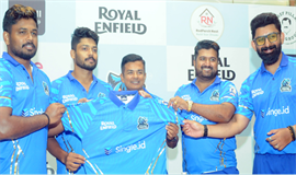 ജ്യേ​​​ഷ്ഠ​​​നു കീ​​​ഴി​​​ൽ ക​​​ളി​​​ക്കാ​​​ൻ ക​​​ഴി​​​യു​​​ന്ന​​​ത് അം​​​ഗീ​​​കാ​​​രം: സ​​​ഞ്ജു