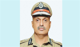 അ​ഴി​മ​തി ആ​രോ​പണം: ഉ​ദ്യോ​ഗ​സ്ഥ​നെ​തി​രേ എ​ഡി​ജി​പി കോ​ട​തിയിൽ