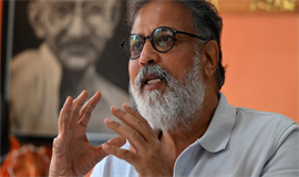 തുഷാർ ഗാന്ധിയുൾപ്പെടെയുള്ളവർ മാർപാപ്പയുമായി കൂടിക്കാഴ്ച നടത്തി