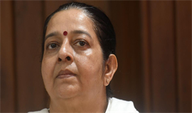 അ​പ​ക​ട​ത്തി​നു ശേ​ഷം ഉ​മാ​ തോ​മ​സ് നി​യ​മ​സ​ഭ​യി​ൽ