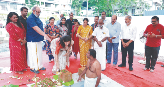 ലക്ഷ്വറി റസിഡന്‍ഷല്‍ പ്രോജക‌്ടിന് തറക്കല്ലിട്ടു