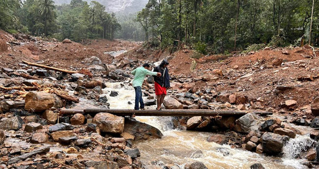 വി​ല​ങ്ങാ​ട് പു​ന​ര​ധി​വാ​സം:  ഉ​ന്ന​ത​ത​ല​യോ​ഗം ബു​ധ​നാ​ഴ്ച