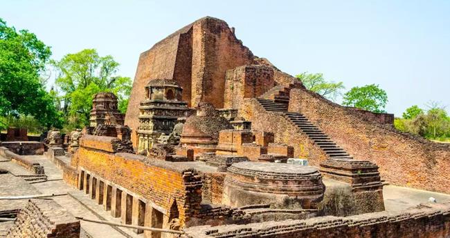 ന​ള​ന്ദ​യി​ൽ ക​ത്തി​ത്തീ​ർ​ന്ന​തി​ന്‍റെ ബാ​ക്കി