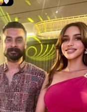 ടൊ​വീ​നോ​യെ മോ​ഡ​ലെ​ന്ന് വി​ശേ​ഷി​പ്പി​ച്ചു; ജി​സേ​ലി​നെ​തി​രെ വി​മ​ർ​ശ​നം, പ​റ​ഞ്ഞ​ത് ത​മാ​ശ​യ്ക്കെ​ന്ന് ജി​സേ​ൽ