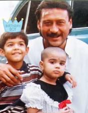 പ്ര​ണ​വി​നൊ​പ്പ​മു​ള്ള ആ ​മൊ​ട്ട​ക്കു​ട്ടി ആ​രാ​ണെ​ന്ന് ചോ​ദി​ച്ച​വ​രോ​ട് ഉ​ത്ത​ര​വു​മാ​യി ക​ല്യാ​ണി