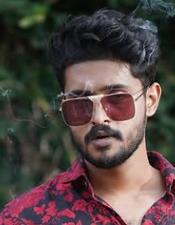 വ​സ്തു​ത മ​ന​സി​ലാ​ക്കാ​തെ ലൈ​വി​ൽ വ​ന്ന് വൃ​ത്തി​കേ​ട് പ​റ​ഞ്ഞി​ട്ട് എ​ന്നെ വി​ളി​ച്ച് പ്ര​തി​ക​ര​ണം ചോ​ദി​ക്കു​ന്നു; മാ​ധ​വ് സു​രേ​ഷ്