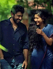 ക​റു​ത്ത ഷ​ർ​ട്ടും വെ​ള്ള​മു​ണ്ടും ഉ​ടു​ത്ത് ഒ​രു വ​ര​വ് കൂ​ടി വാ! ​പ്രേ​മം കു​റി​പ്പു​മാ​യി നി​വി​ൻ പോ​ളി