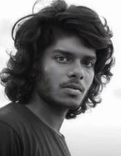 ഈ ​സാ​ഹ​ച​ര്യ​ത്തി​ൽ ആ ​വേ​ദി​യി​ൽ പാ​ടാ​ൻ എ​നി​ക്ക് സാ​ധി​ക്കി​ല്ല; പ​രി​പാ​ടി റ​ദ്ദാ​ക്കി വേ​ട​ൻ