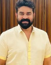 ലോ​ക​യു​ടെ ക്രെ​ഡി​റ്റ് ത​ർ​ക്കം; റി​മ ക​ല്ലി​ങ്ക​ലി​ന് മ​റു​പ​ടി​യു​മാ​യി വി​ജ​യ് ബാ​ബു